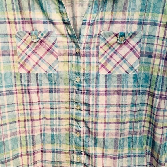 Women’s Alfred Dunner pastel plaid blouse - Picture 1 of 5
